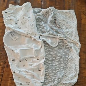 Baby Swaddle Blanket Set in White and Gray : 0-3 Months